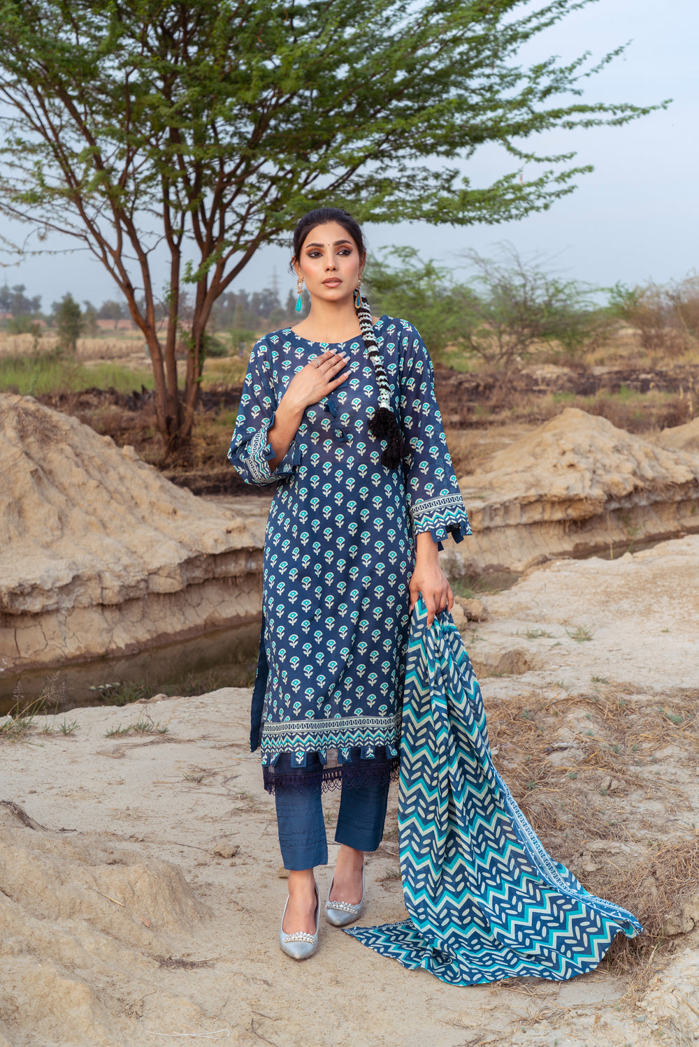 Meerab Digital Printed Lawn  PR-4035