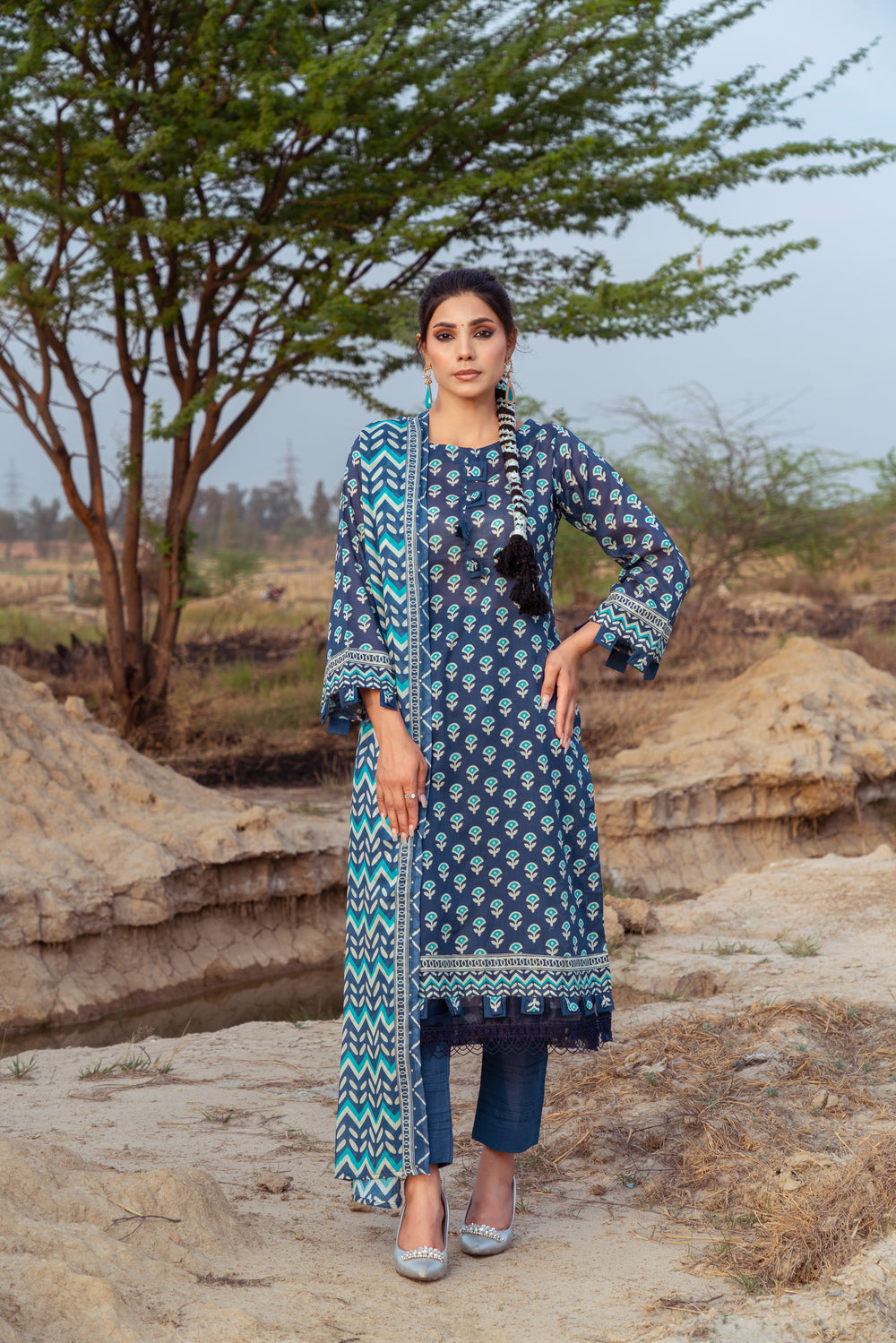 Meerab Digital Printed Lawn  PR-4035