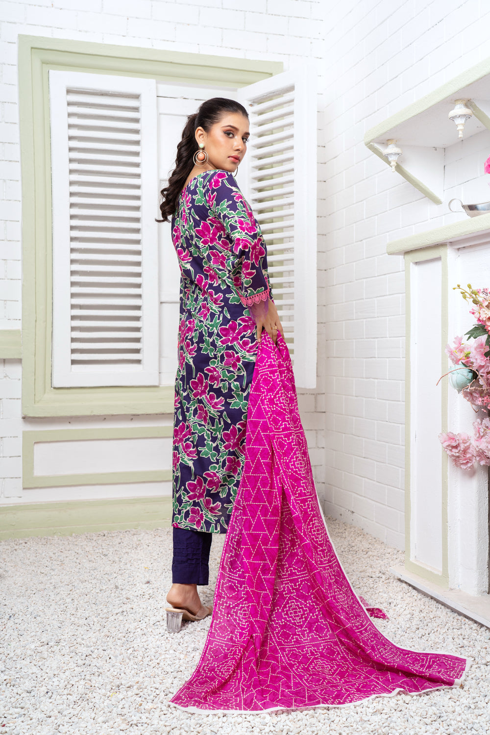 Meerab Digital Printed Lawn  PR-4043