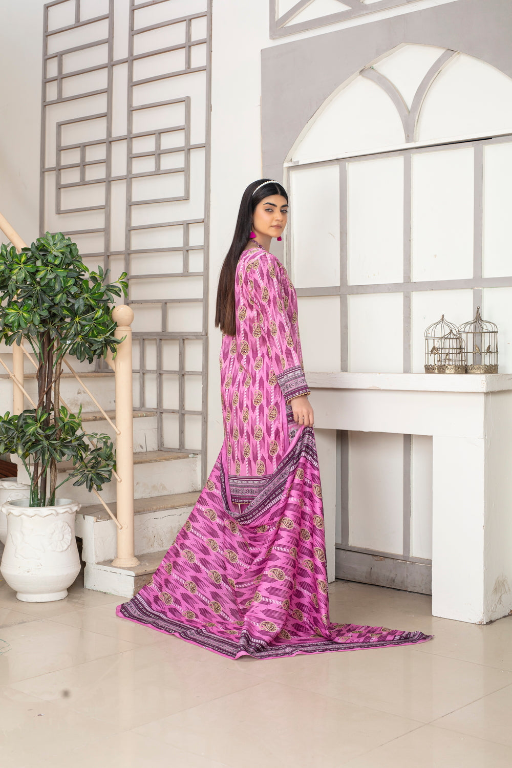 Meerab Digital Printed Lawn  PR-4022