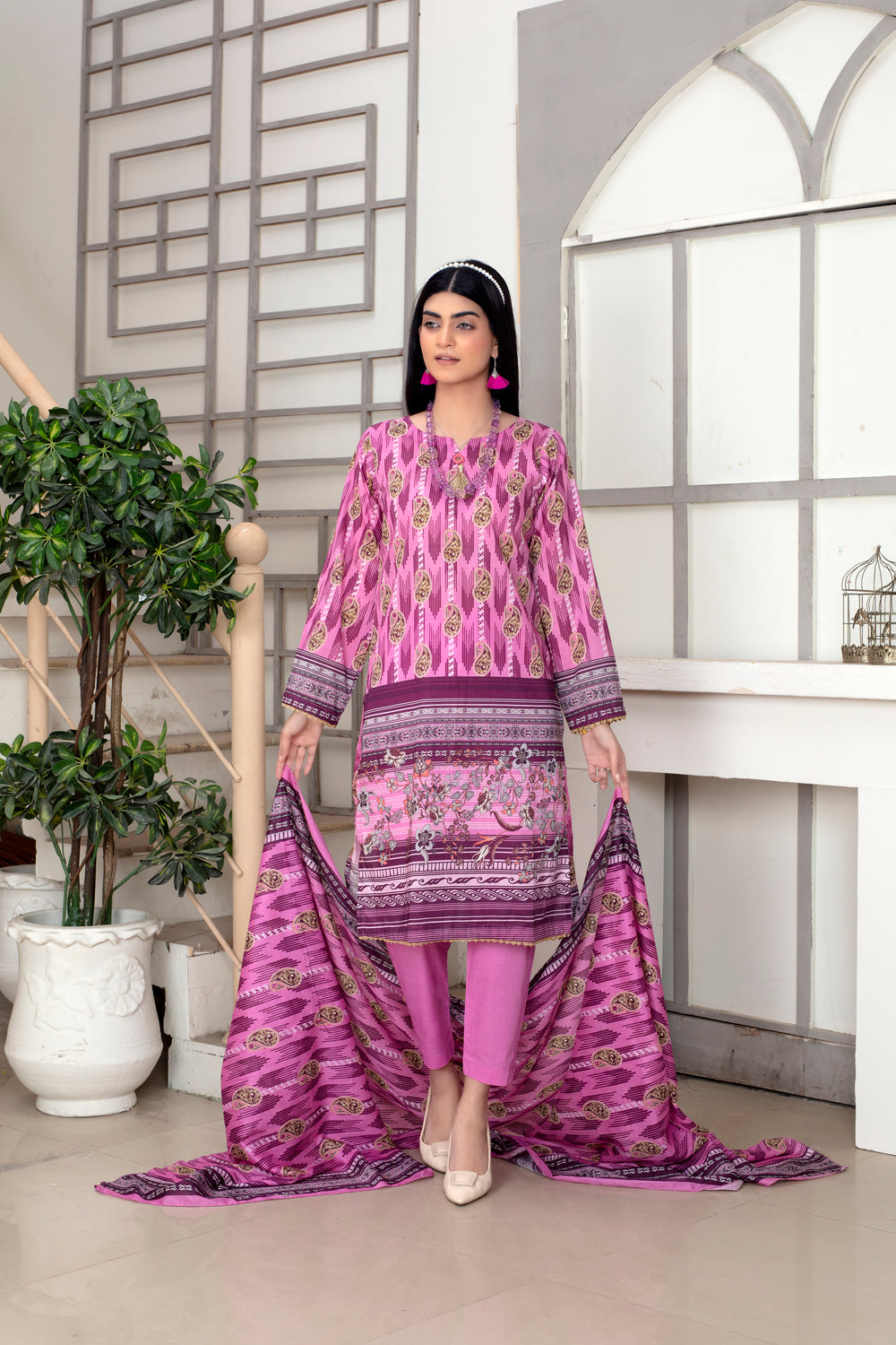 Meerab Digital Printed Lawn  PR-4022