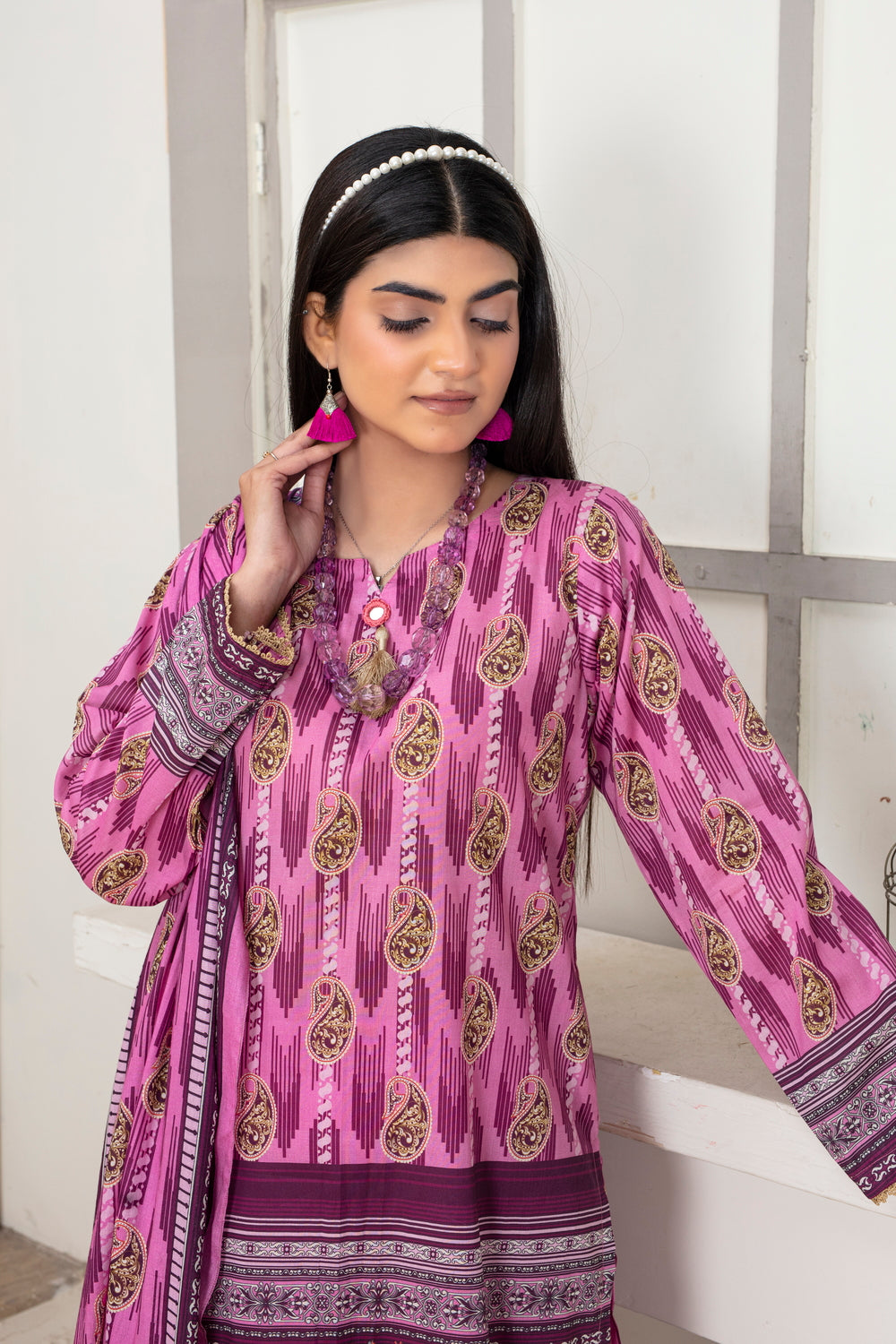 Meerab Digital Printed Lawn  PR-4022