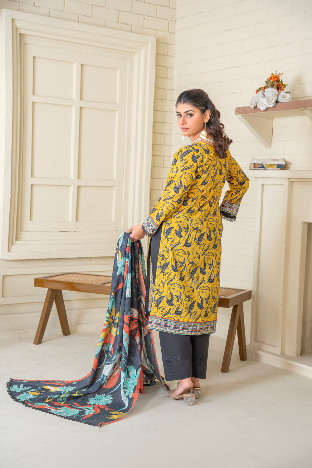 Meenonee Digital Printed Lawn  MD-790