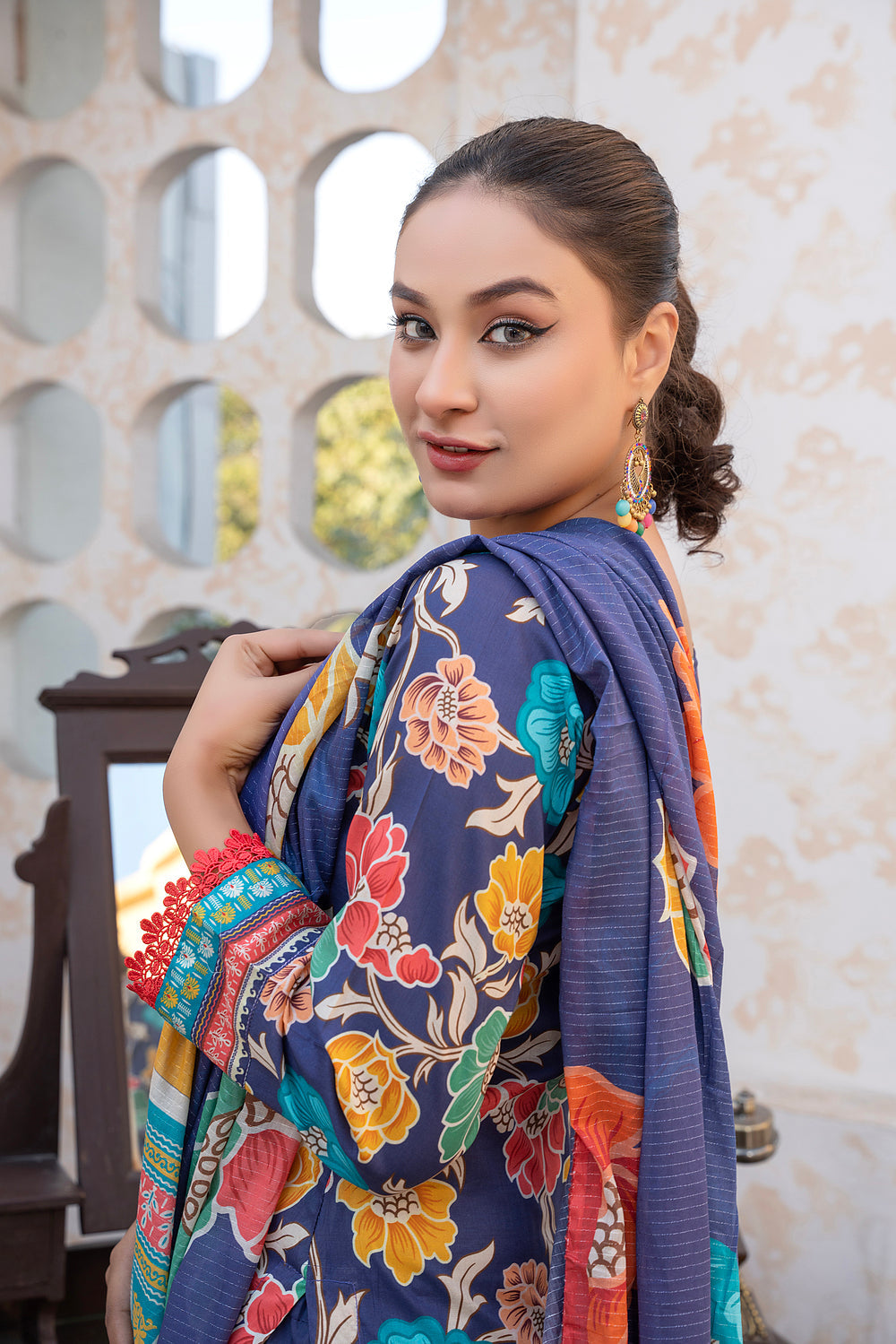 Meenonee Digital Printed Lawn  MD-795