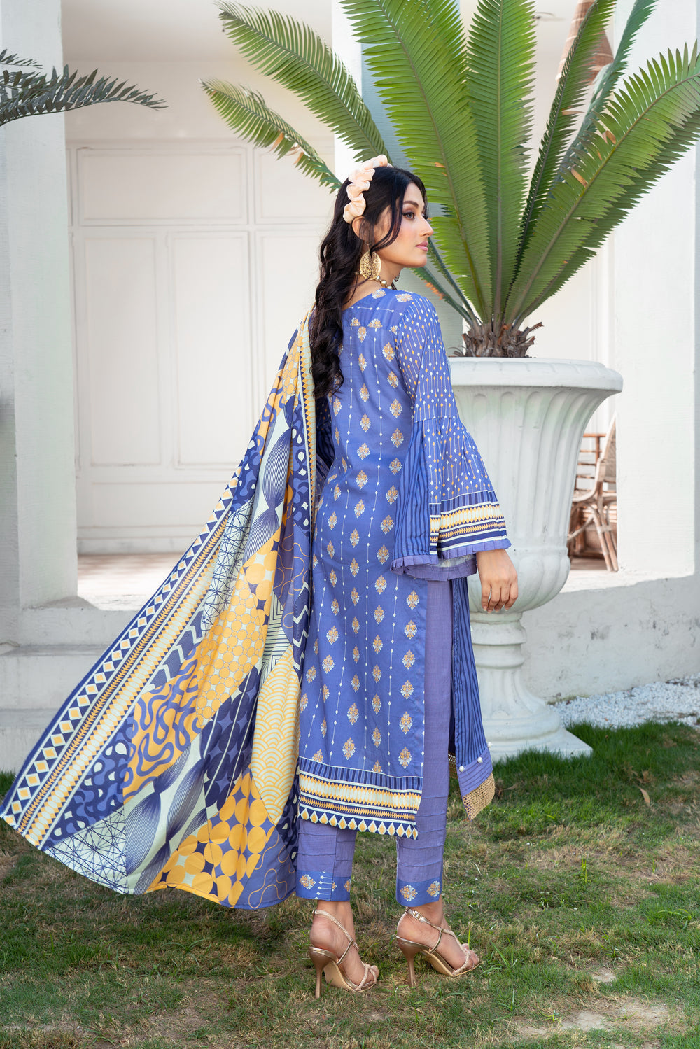 Pima Digital Printed Lawn  PR-2690