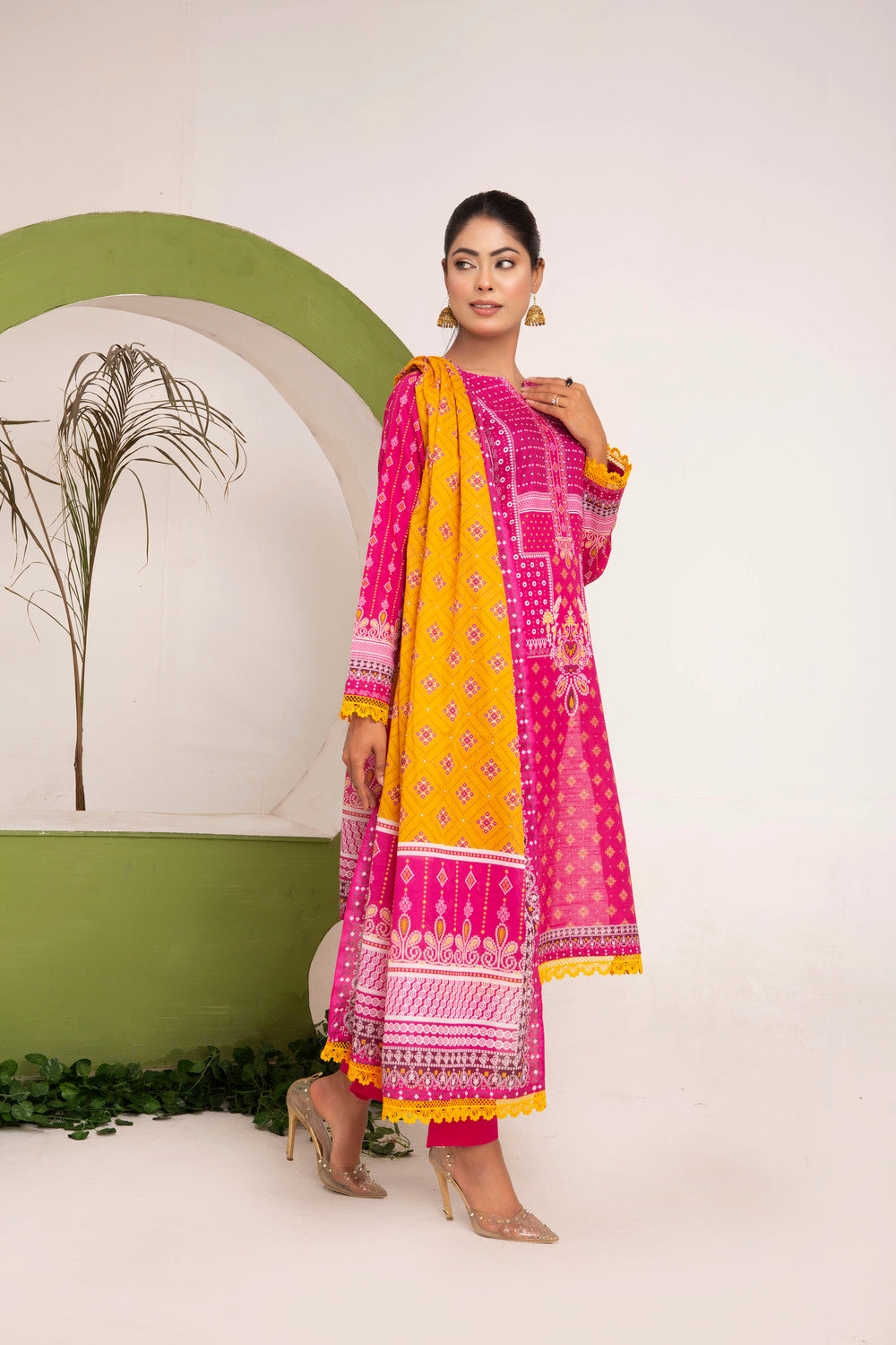 Chunri Digital Printed Slub Lawn PR-2699
