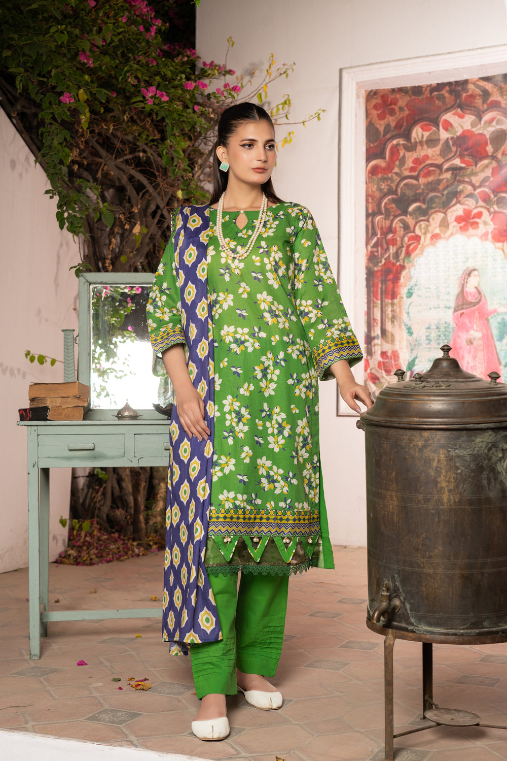 Maahru Digital Printed Lawn BR-1338